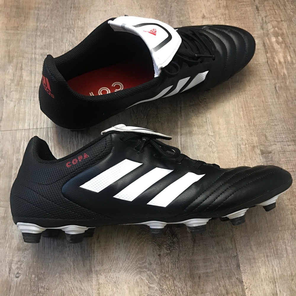 EUC Men's Adidas Copa Cleats